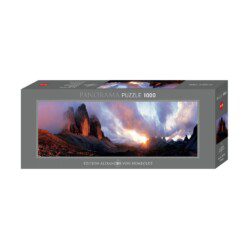 3 Peaks - 1000pc - Vertical (Alexander Von Humbolt)